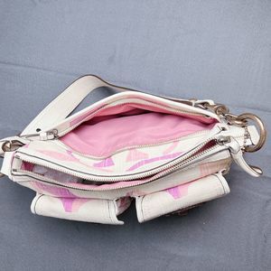 COACH vintage Pink Signature Turnlock Shoulder Bag motorcycle bag 13539